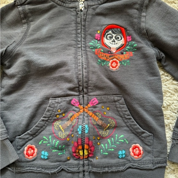DISNEY CoCo hooded zip up sweater Embroidered little bling skulls Unisex 4T - Picture 3 of 10